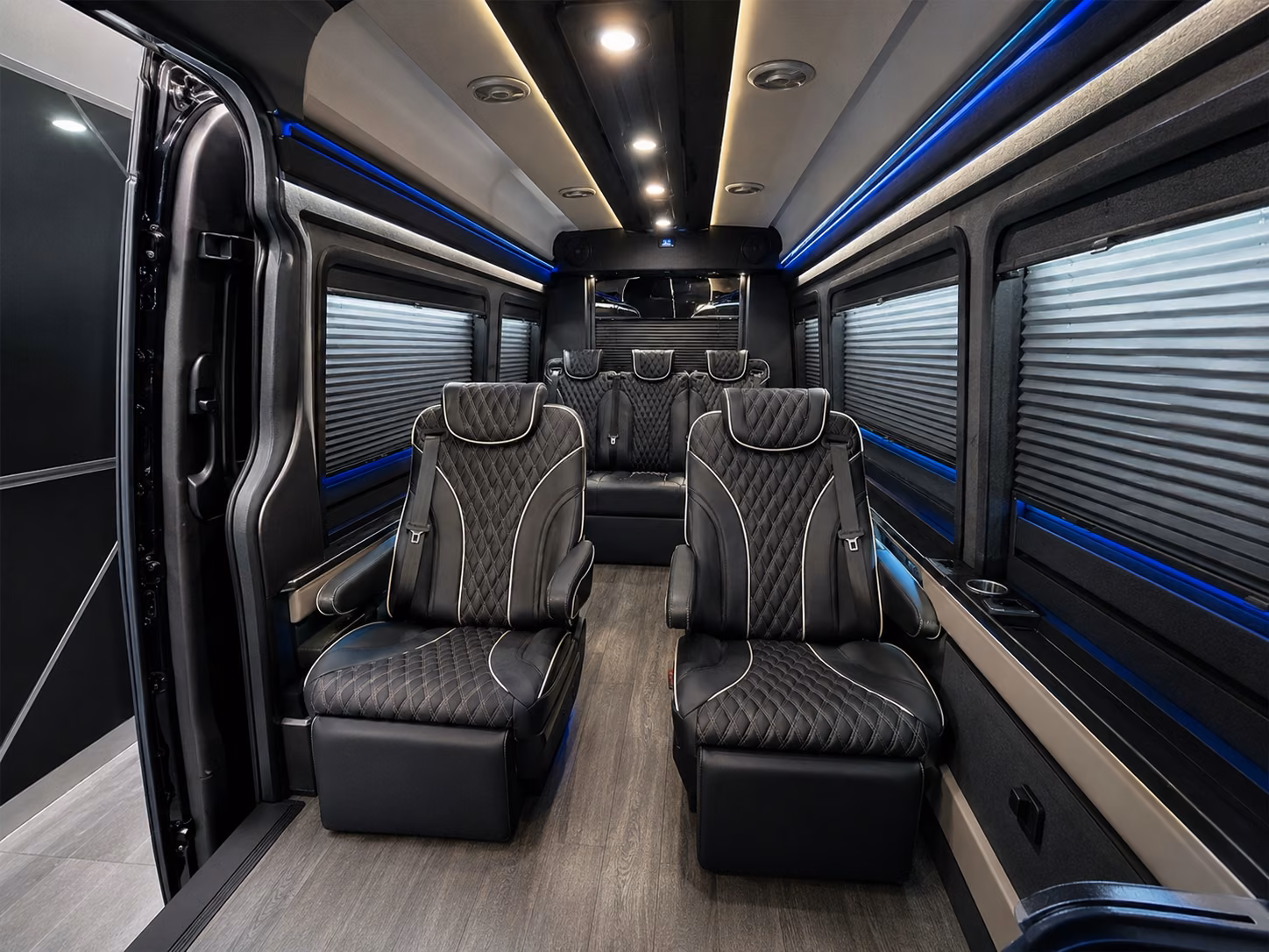 modesto airport shuttle buses for employees