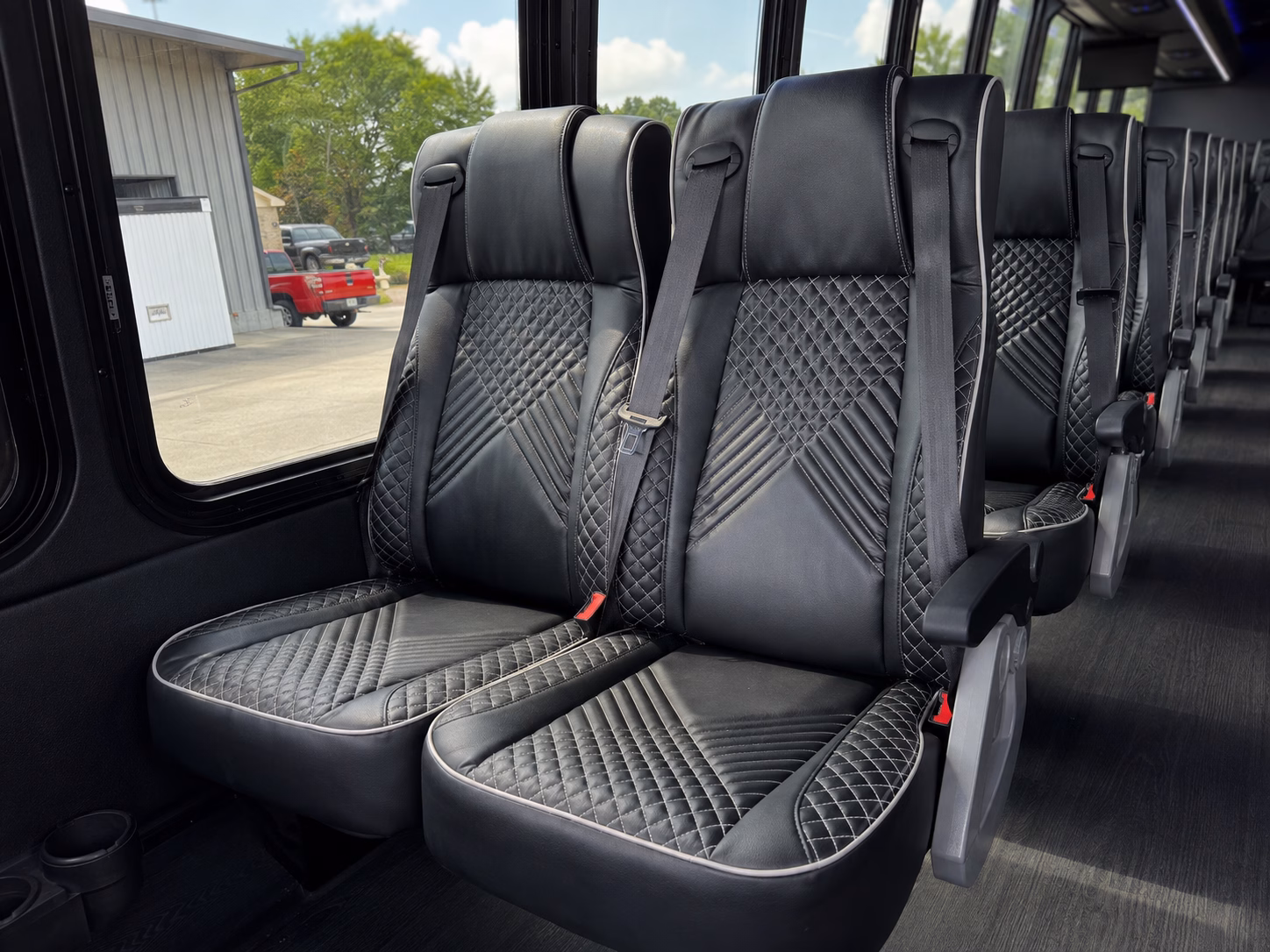 shuttle services for airline crews and airport staff in modesto